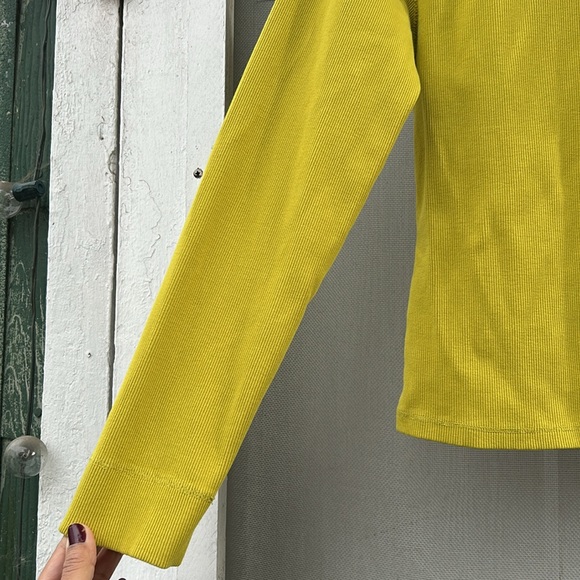 Top - Picture 3 of 5